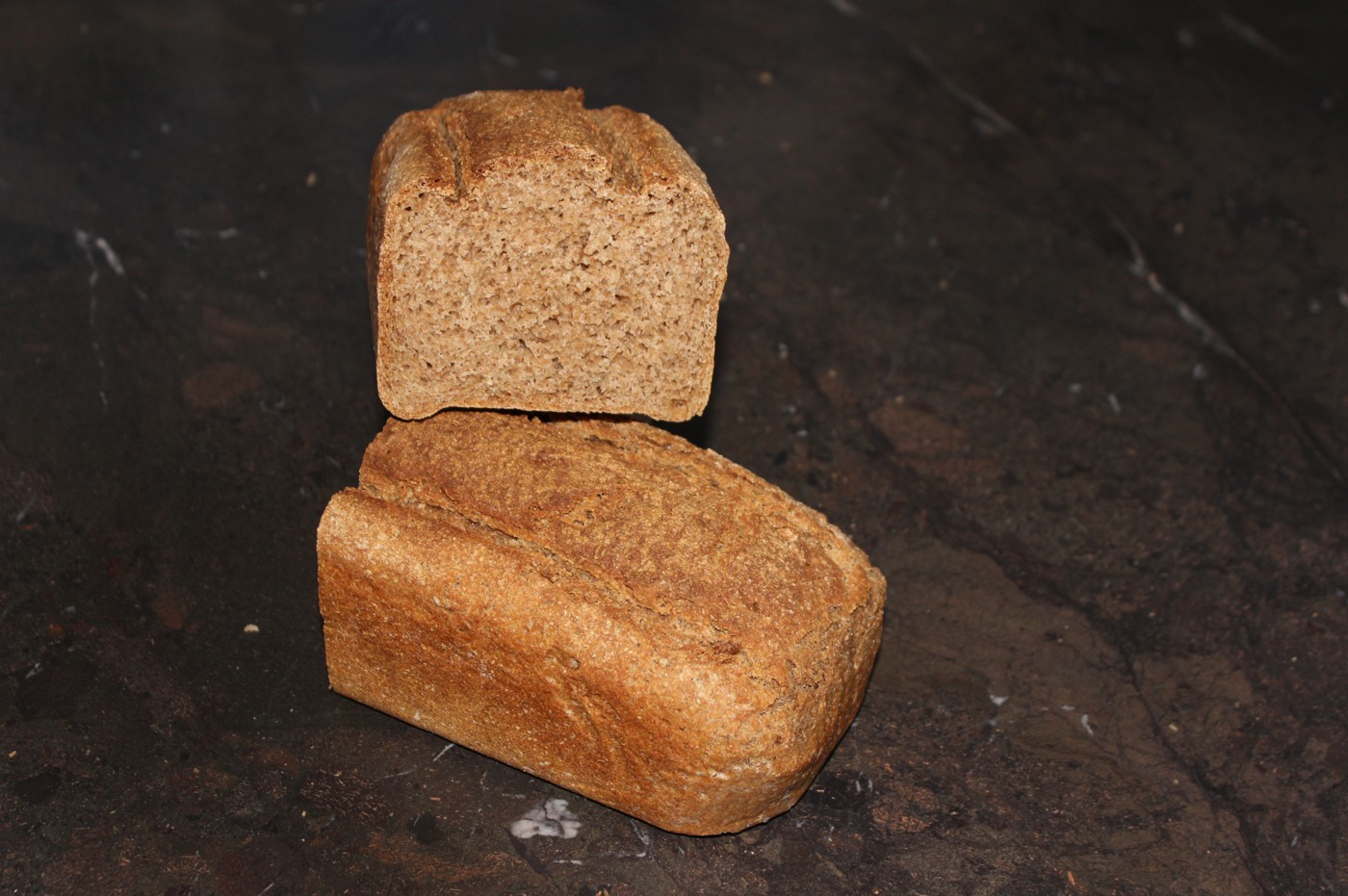 Bio Dinkelschrotbrot